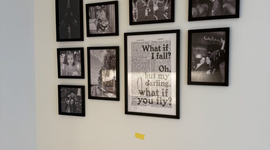 Black and White Gallery Grid